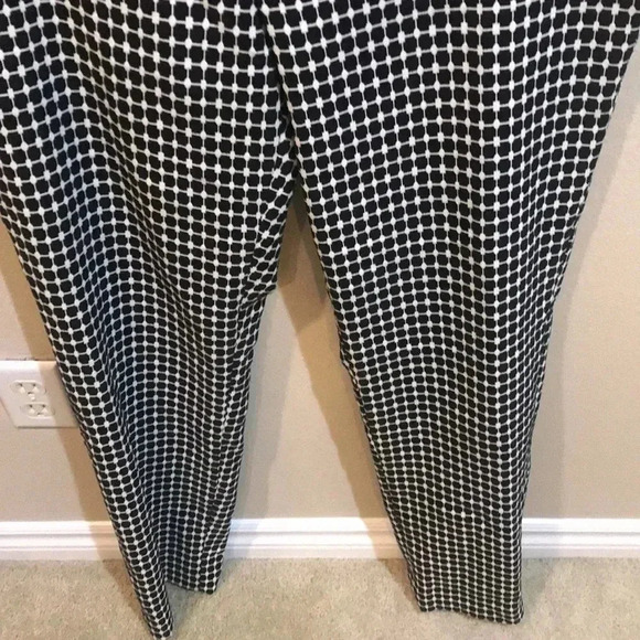 NWT!Calvin Klein Black and White Ankle pants, Stretch, Slim Fit w/Zip Pockets-12 - Picture 4 of 8